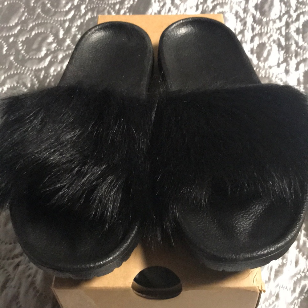 Women Ugg sandal